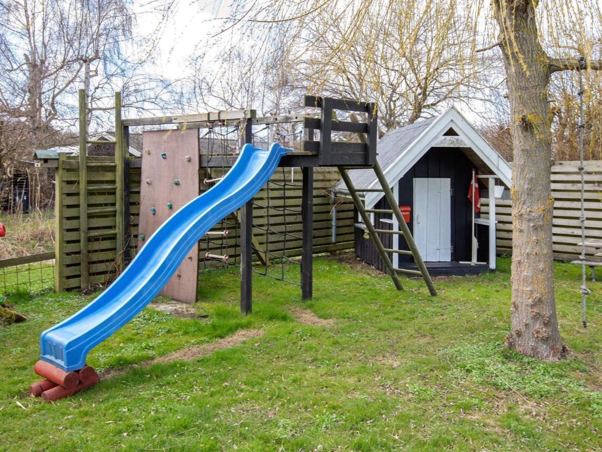 10 Person Holiday Home In Stege Exterior foto